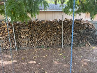 Seasoned Oak Firewood for Sale – Ready to burn, free local delivery!