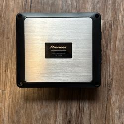 Pioneer Class D Mono Amplifier GM-D7400M