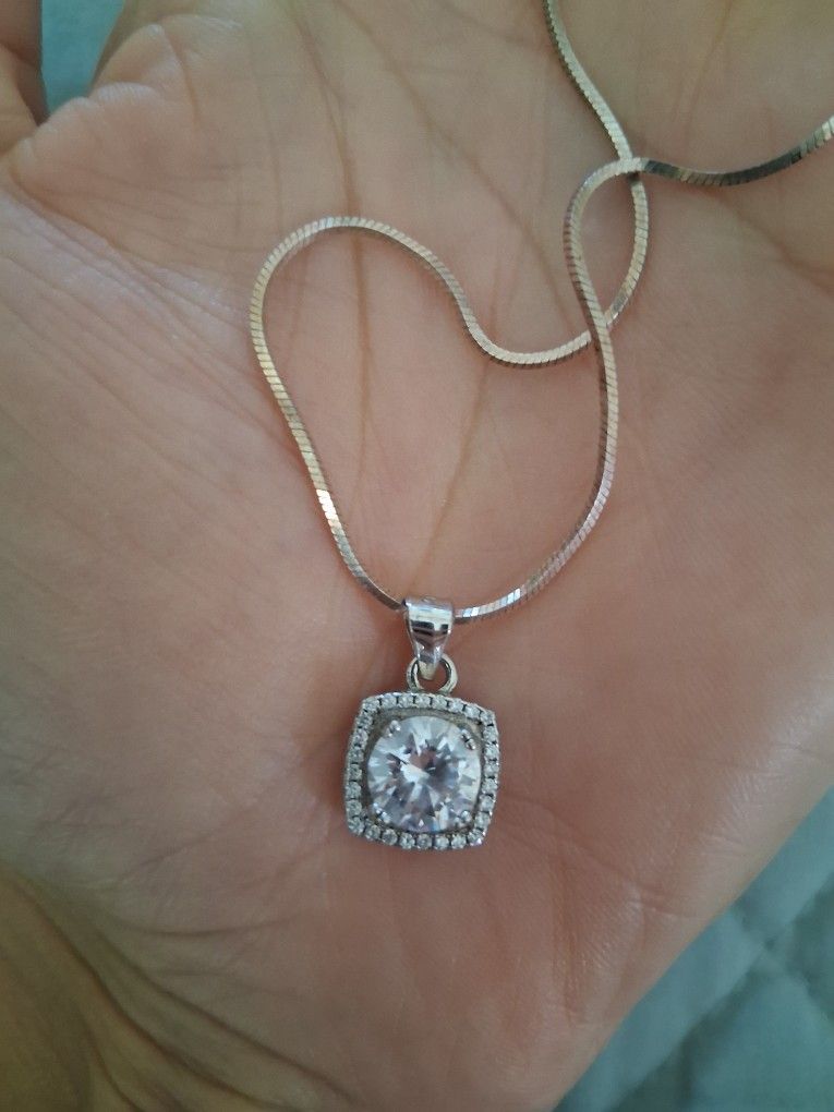 925 Sterling Silver Necklace with Pendant