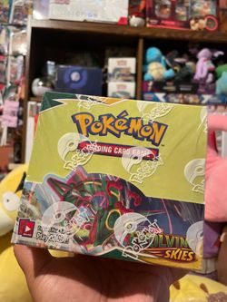 Pokémon evolving skies booster box