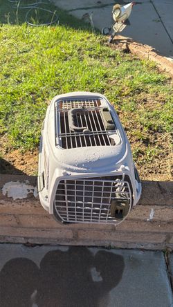 Cat kennel