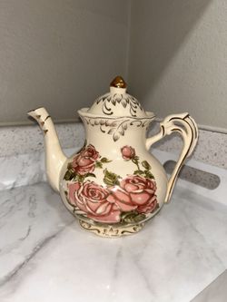 Vintage Rose Teapot 