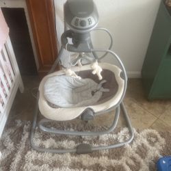 Graco Baby Swing 