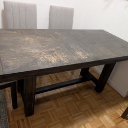 Expandable Dining Table & Chairs, Pickup DTJC in Elevator Building