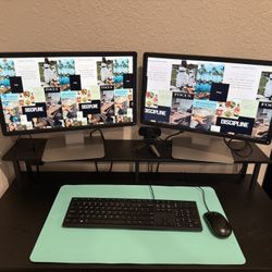 Dual Screens Computer Desktop 