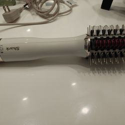 Shark® SmoothStyle™ Heated Comb & Blow Dryer Brush