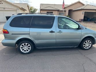 1999 Toyota Sienna