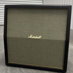 Marshall ORI412A 4x12 Angled Cabinet – Excellent Condition