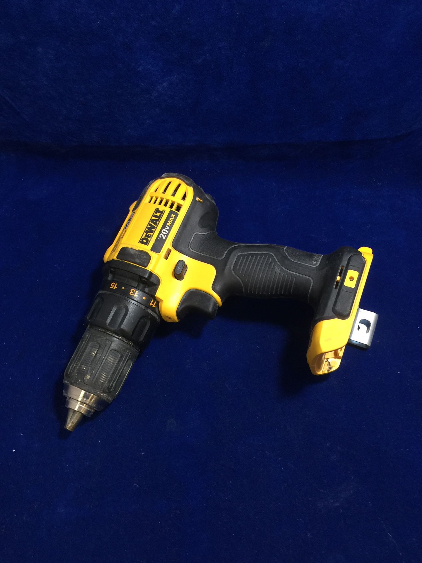 DeWalt 20V 1/2” Cordless Drill Driver (Model: DCD780)