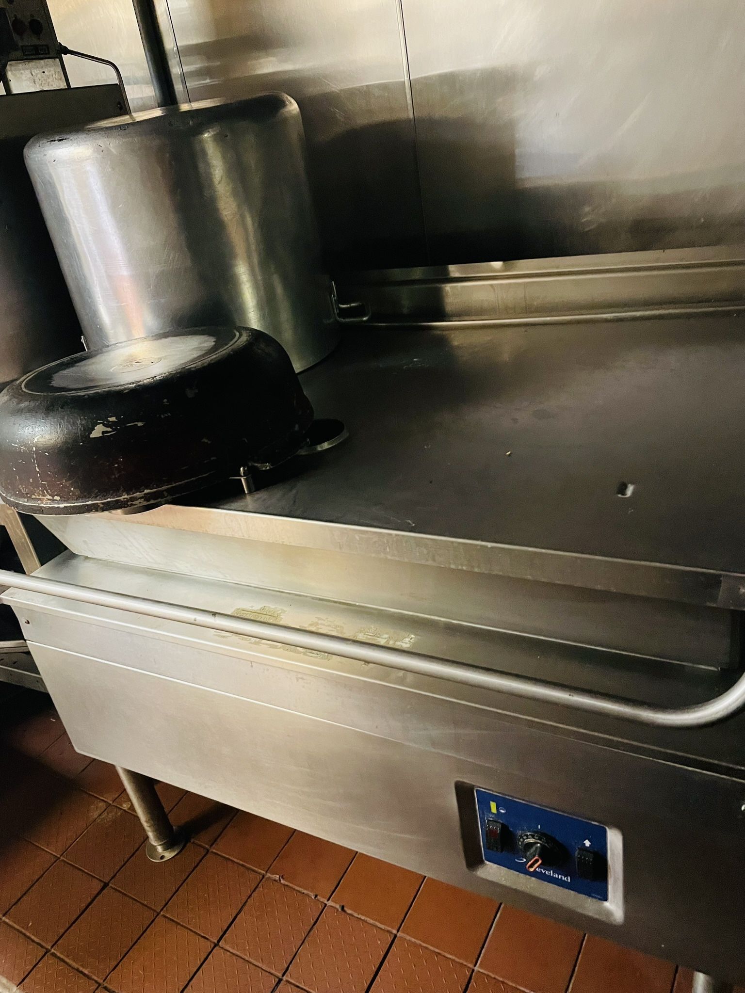 Cleveland Tilting Skillet