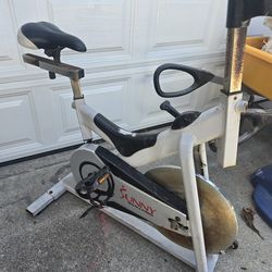 Sunny Health & Fitness indoor cycling bike