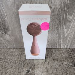 Brand New Face Cleaning Device 