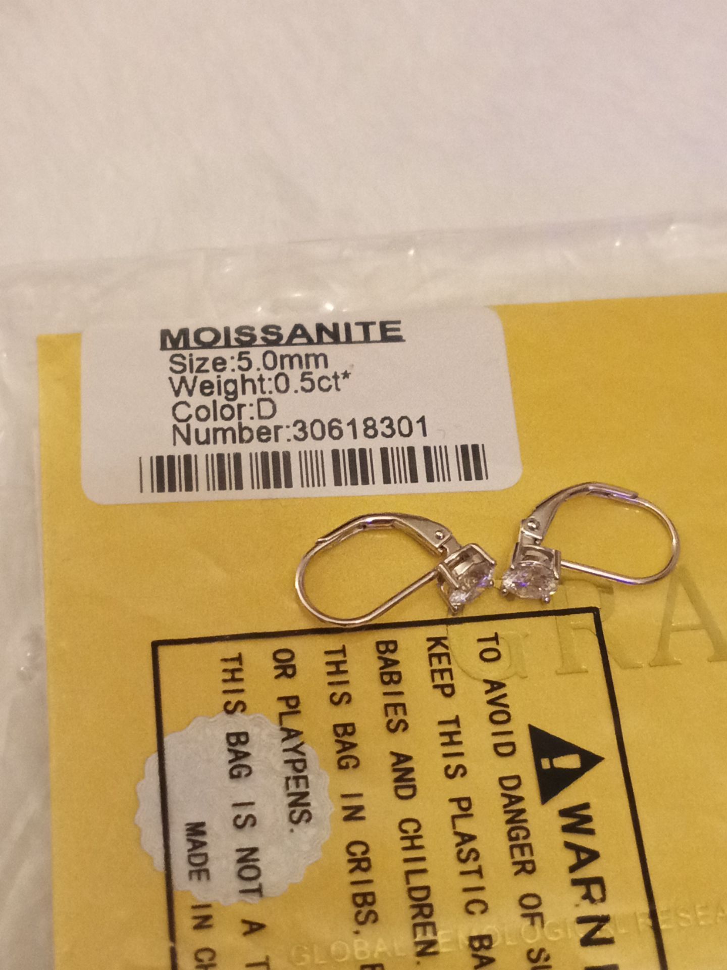 Silver earrings 925 with diamonds