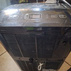 Portable AC UNIT,   12,000 BTU