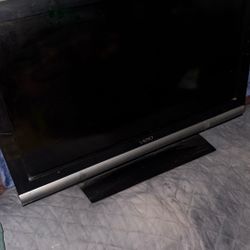 Vizio 32” Tv  w/ FireStick