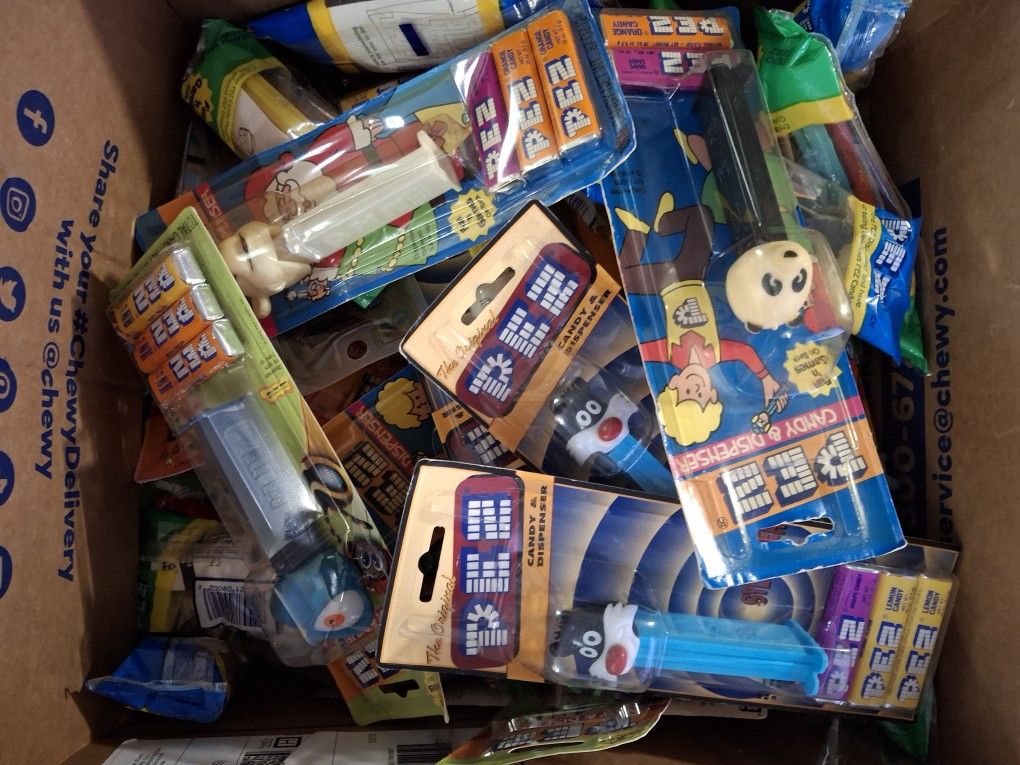 52 Assorted Pez Dispensers Sold For 1 Price