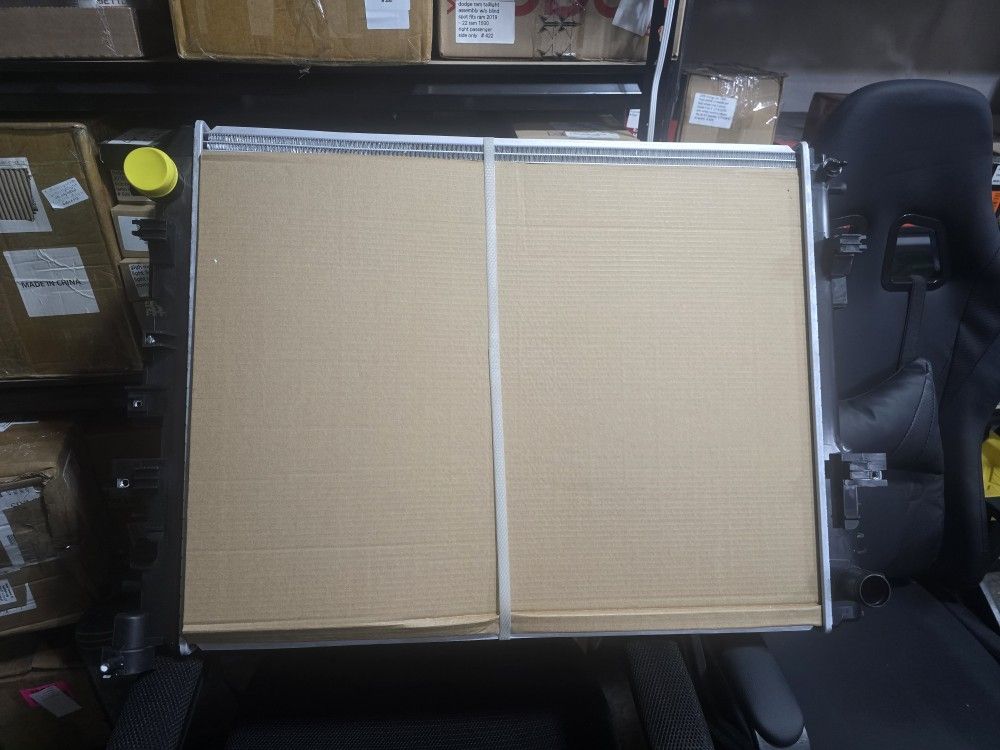 Dwvo Radiator Fits Toyota Sienna 2005 - 06 3.3 L V 6 New # 696