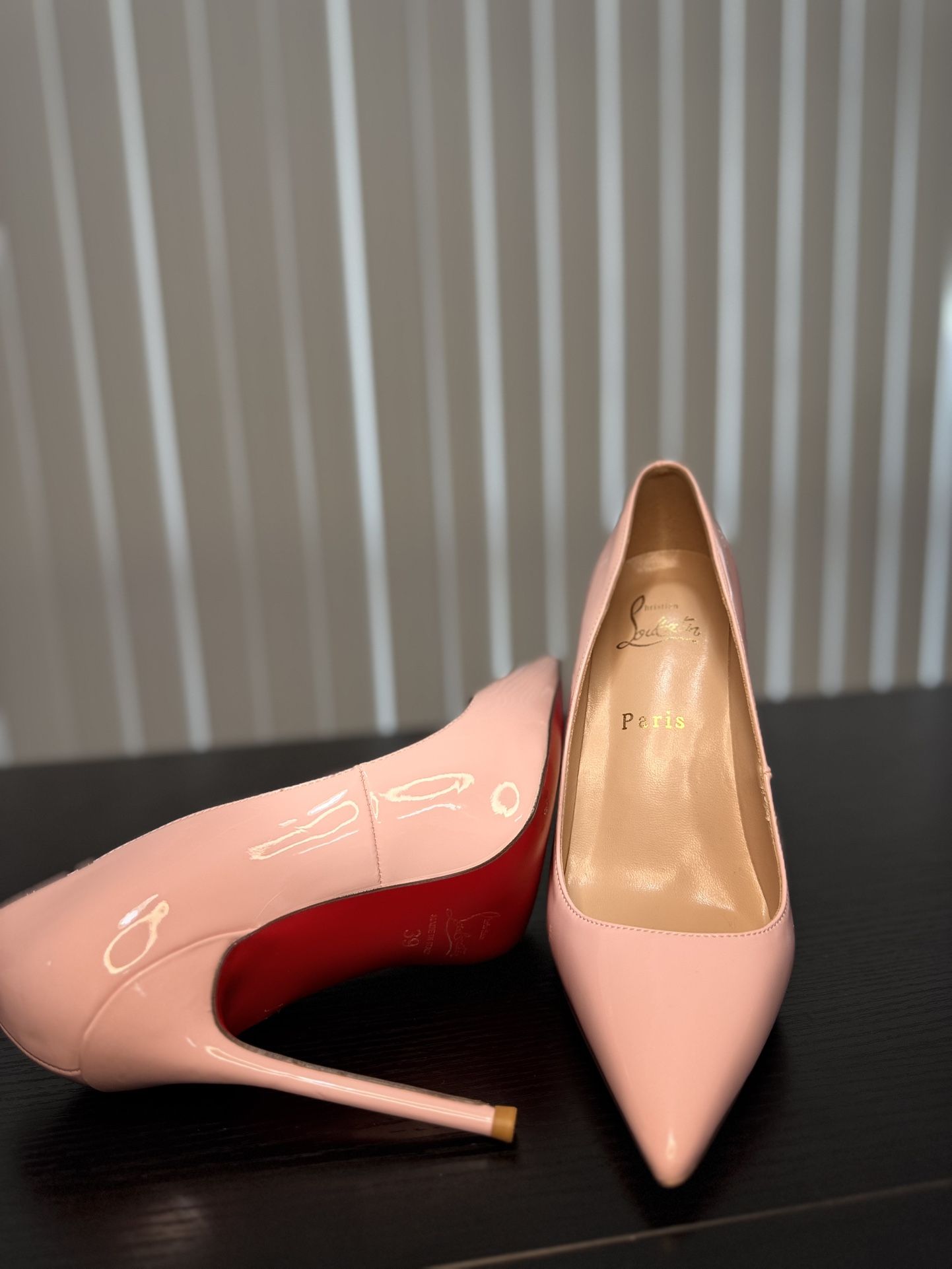 CHRISTIAN LOUBOUTIN PARIS