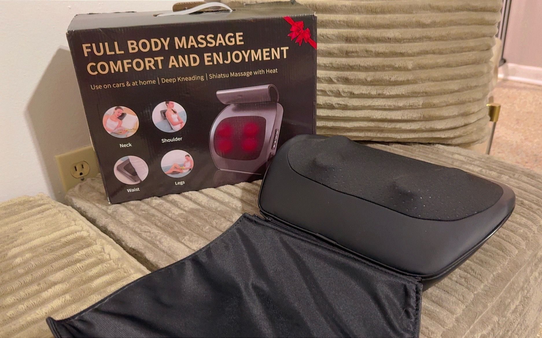 Shiatsu Back & Neck Massager with Heat – Like New”