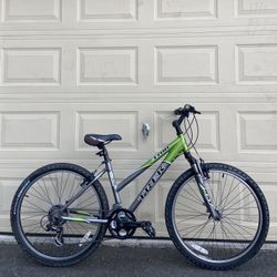 Trek 3700 Mountain Bike – 26” Wheels – 21 Speed – Alpha Aluminum Frame Bicycle