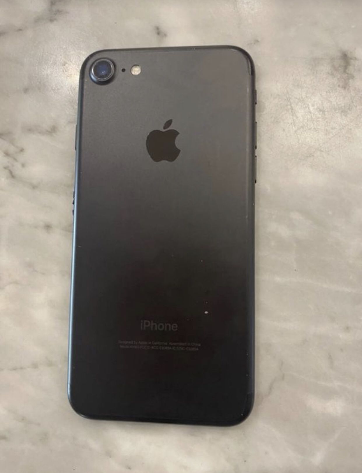 $190 Apple iPhone 7 Unlocked 32GB - Matte Black like New no Dents no Scratches.