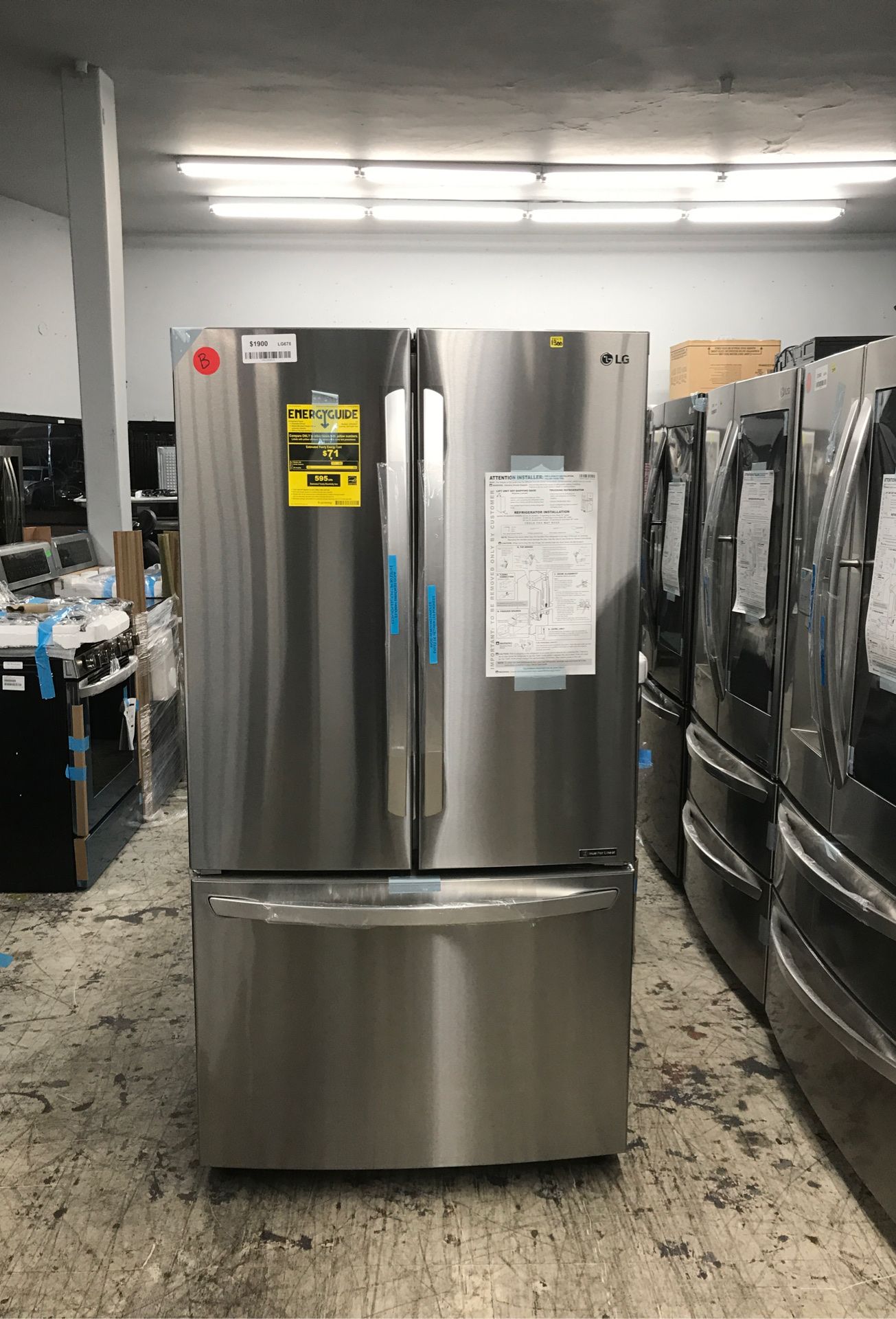LG STAINLESS STEEL COUNTER DEPTH FRENCH DOOR FRIDGE — NEW 2019 NEVER USED —