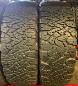 LT 265 70 17 BFGoodrich 4425