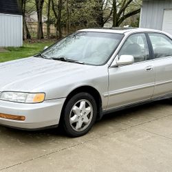 1997 Honda Accord EX-L, V6, automatic- Runs/Drives excellent