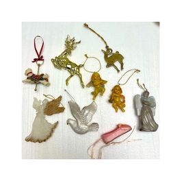Vintage ⚜️♥️⚜️ set of 9 gorgeous Ornaments