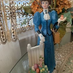 Avon Mrs Albee Ceramic Dolls 