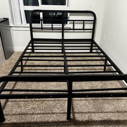 Black Metal Bed Frame - Full