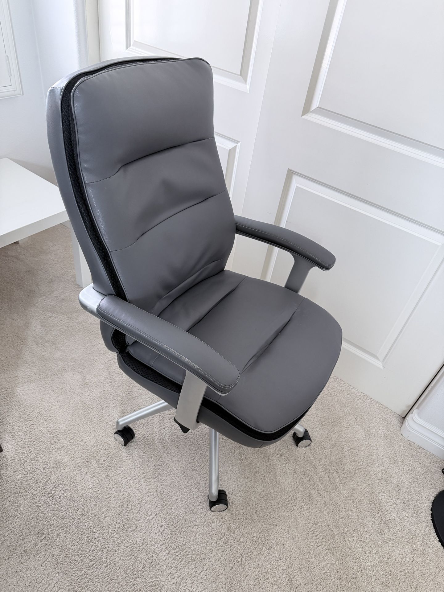 Beautyrest Office Rolling Chair