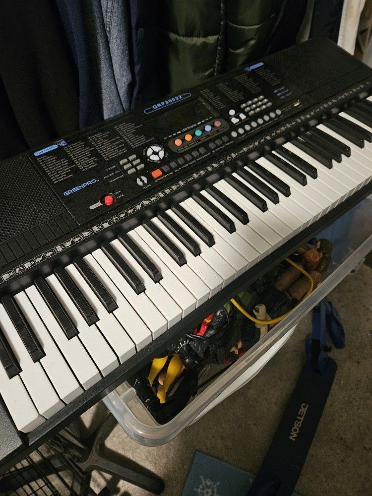 Electric Keyboard