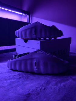 Nike Minds 001 Slides