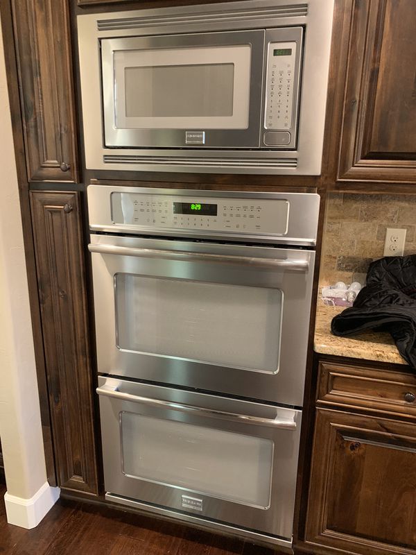 Double oven with microwave for Sale in Portland, OR OfferUp