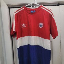 Bayern Munich T Shirt 