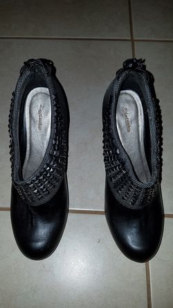 Ladies black platform heels size 10 reduced $10.00 $15.00
