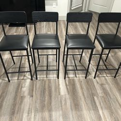 Bar Stools MUST GO NOW !!