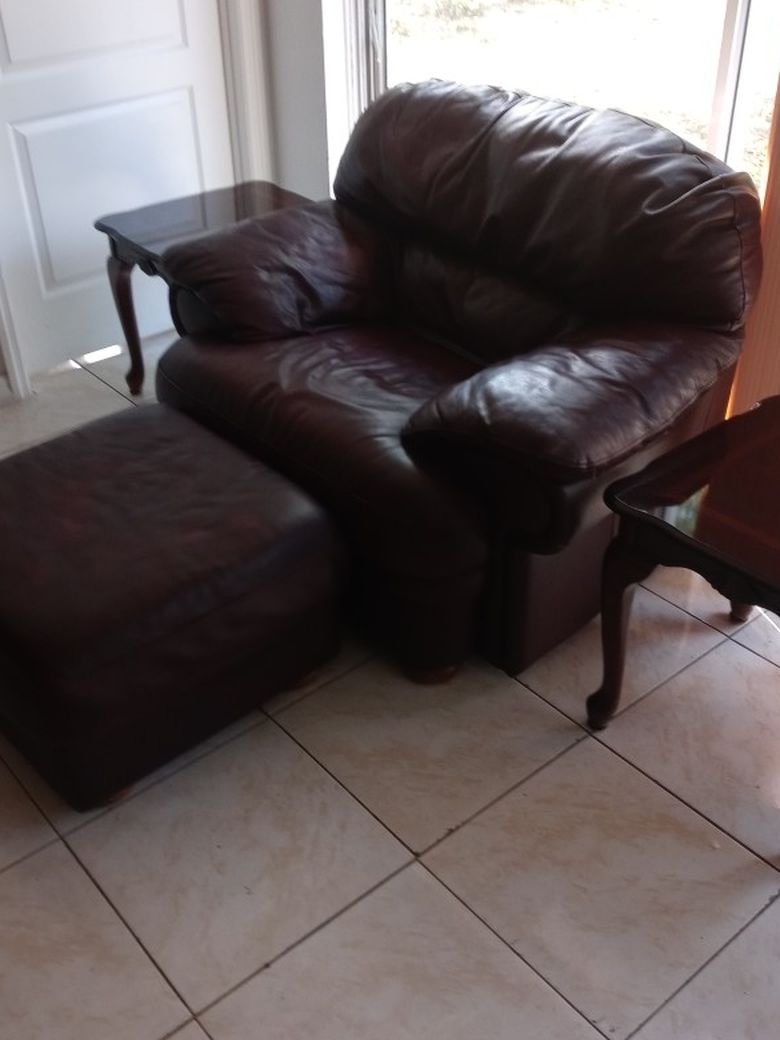 ARMCHAIR WITH TWO END TABLE