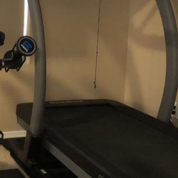 NordicTrack Commercial X22i Incline Trainer Treadmill - Black (NTL29222)