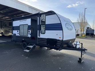 2024 FOREST RIVER WOLF PUB 16FQW