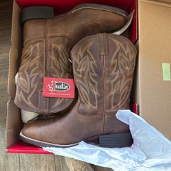  New In Box - Justin Canter 11" Western Boots for Men