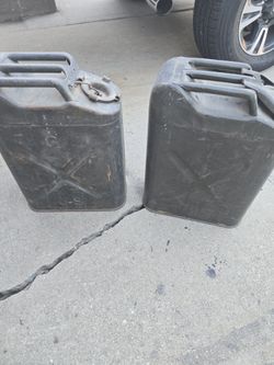 US Jerry 5 Gallon Cans