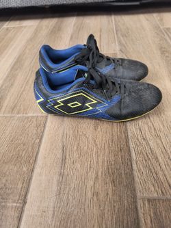 Soccer cleets