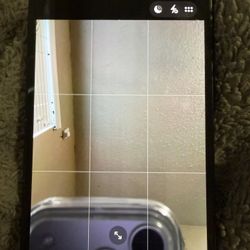 iPhone 14 Unlocked Cracked Screen front 