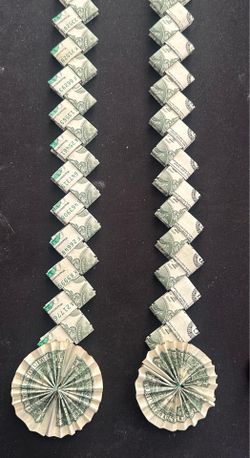 Graduation money cord lei