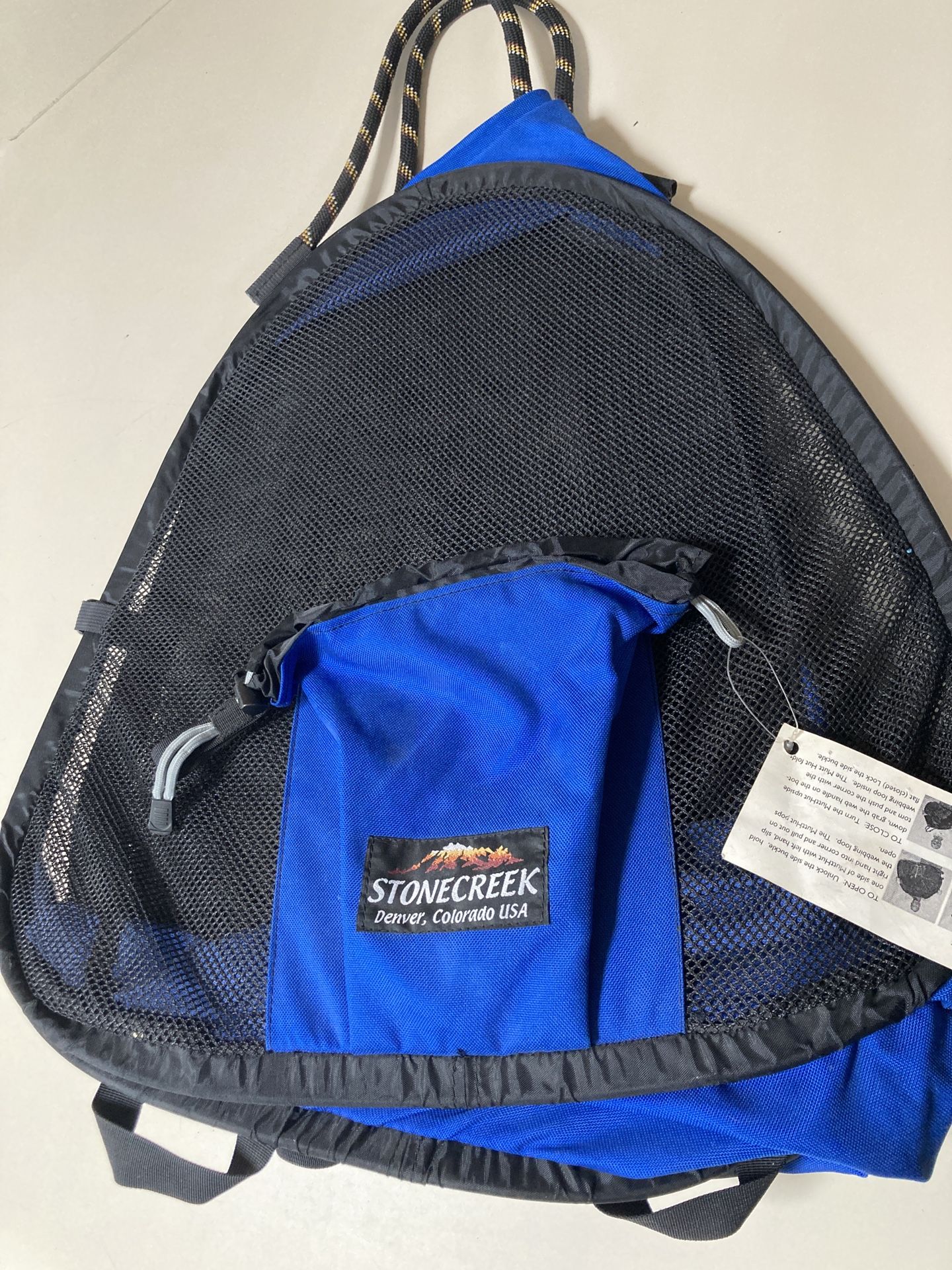 New Stone Creek Dog Tent Mutt Hut Camping Traveling Packable