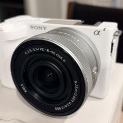 Sony Alpha ZVE-10 II