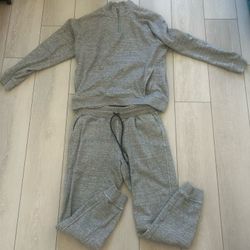 Matching Men’s Medium Gray Tracksuit