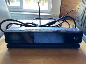 Xbox One Day One Edition Kinect